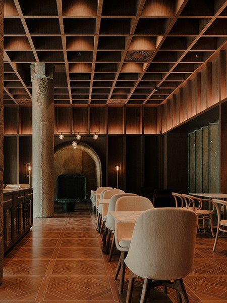 Telegraph Hotel- Bell & Gray
