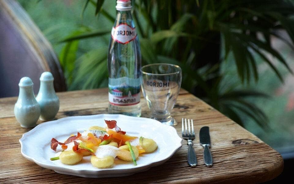Gnocchi con lardo et pesca 