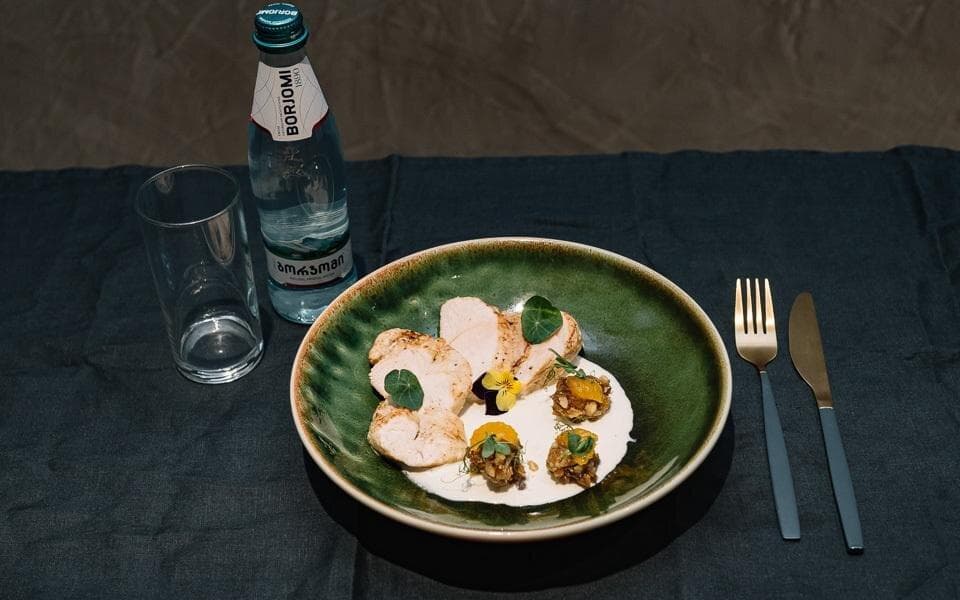 Turkey in matsoni marinade and chestnut sauce 