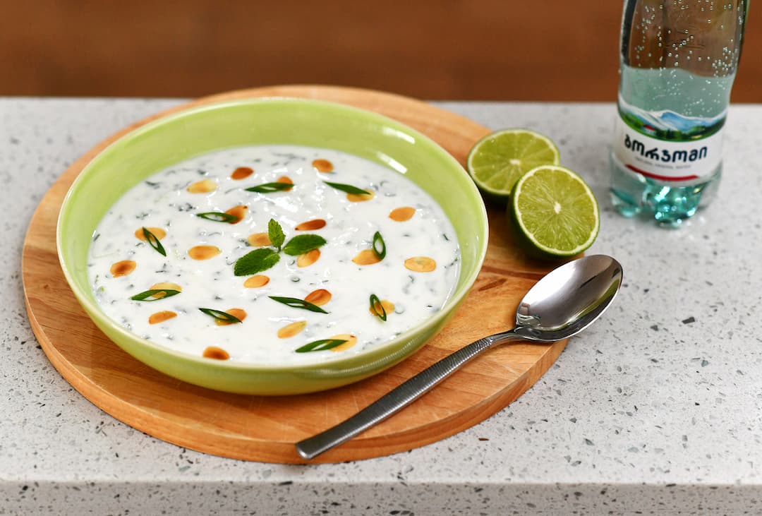 Matsoni soup with flaked almonds