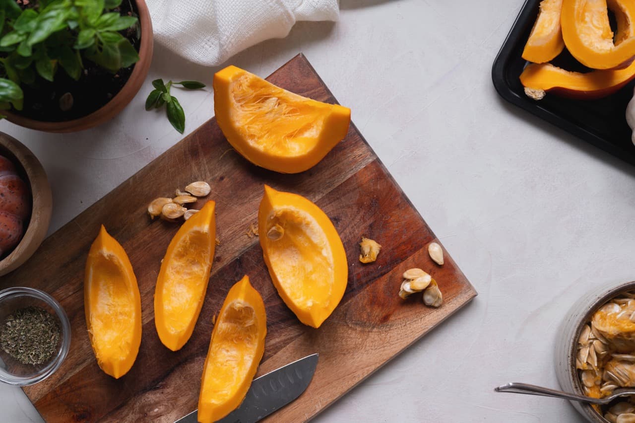 uploads/pumpk-large-409624b5.jpeg